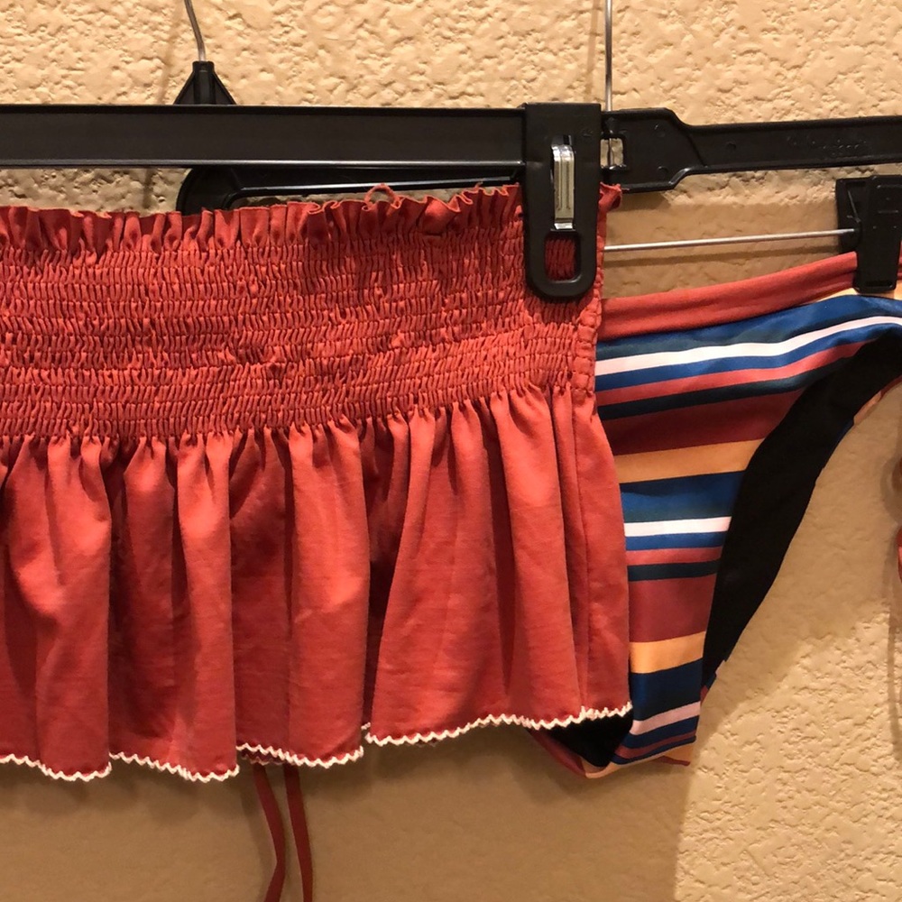 FASCINATIONS Women’s Swimsuit Small